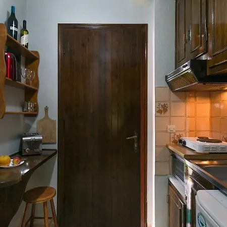 Apartment Eleni *